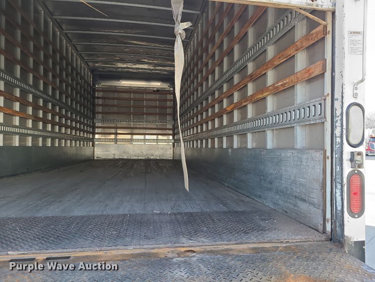 image for item JW9750 2013 Hino 268  box truck