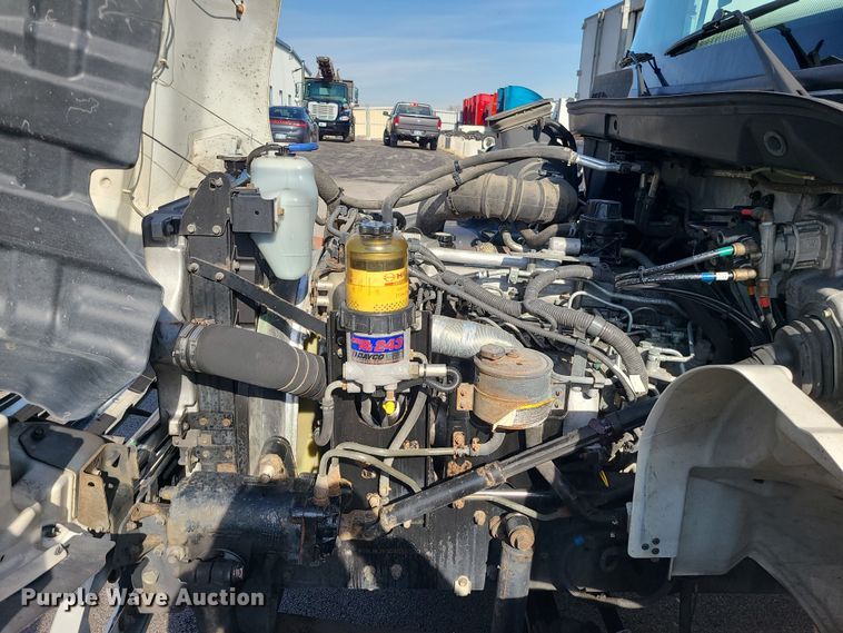 image for item JW9750 2013 Hino 268  box truck