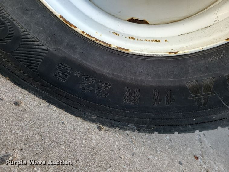 image for item JW9750 2013 Hino 268  box truck