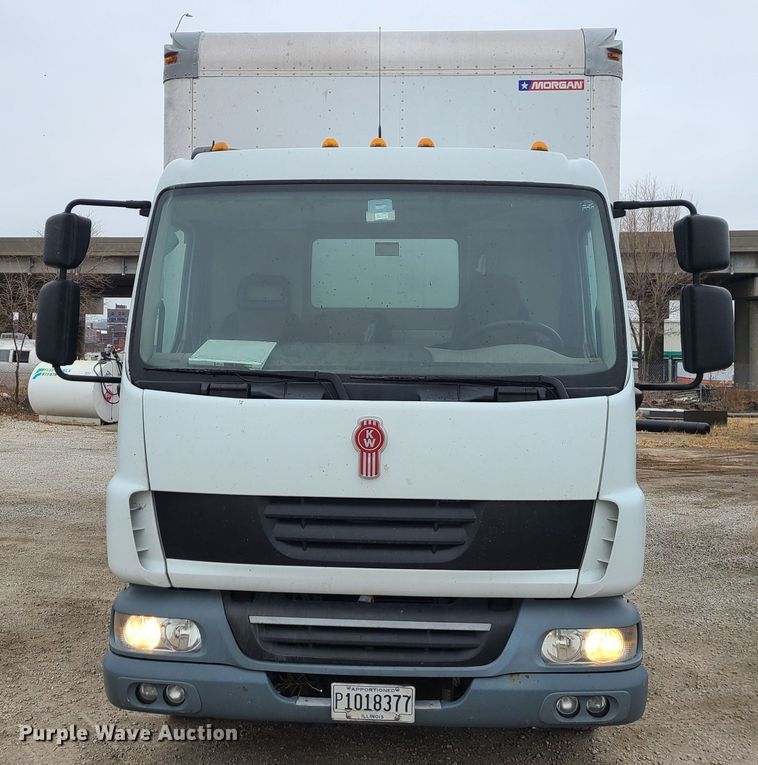 image for item JW9777 2013 Kenworth K270  box truck