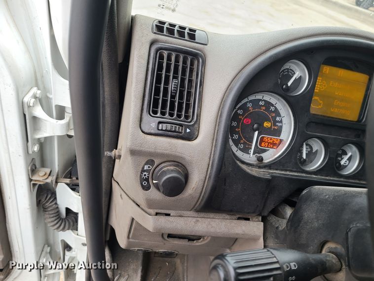 image for item JW9777 2013 Kenworth K270  box truck