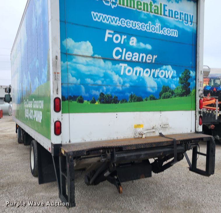 image for item JW9777 2013 Kenworth K270  box truck