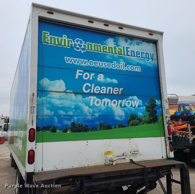 image for item JW9777 2013 Kenworth K270  box truck