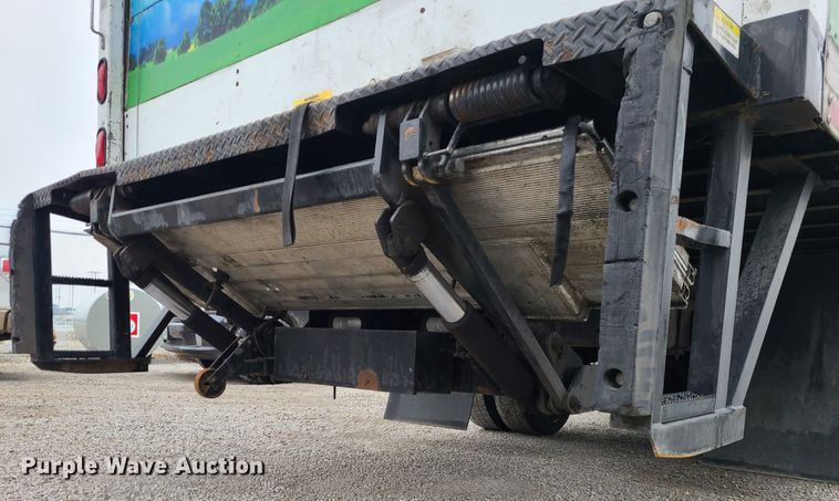 image for item JW9777 2013 Kenworth K270  box truck