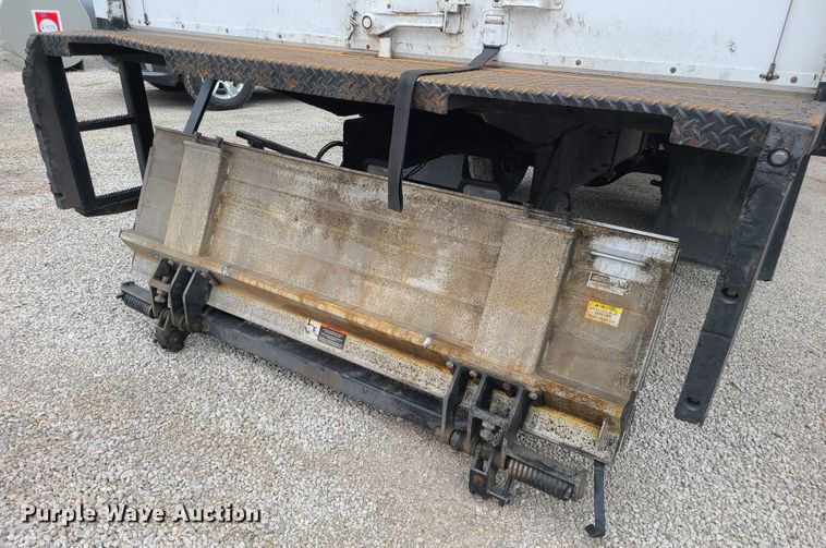 image for item JW9777 2013 Kenworth K270  box truck