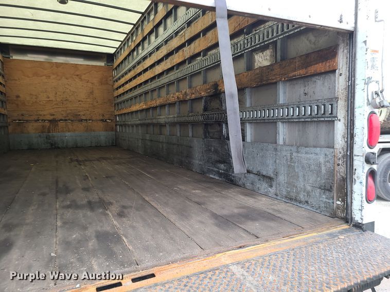 image for item JW9777 2013 Kenworth K270  box truck