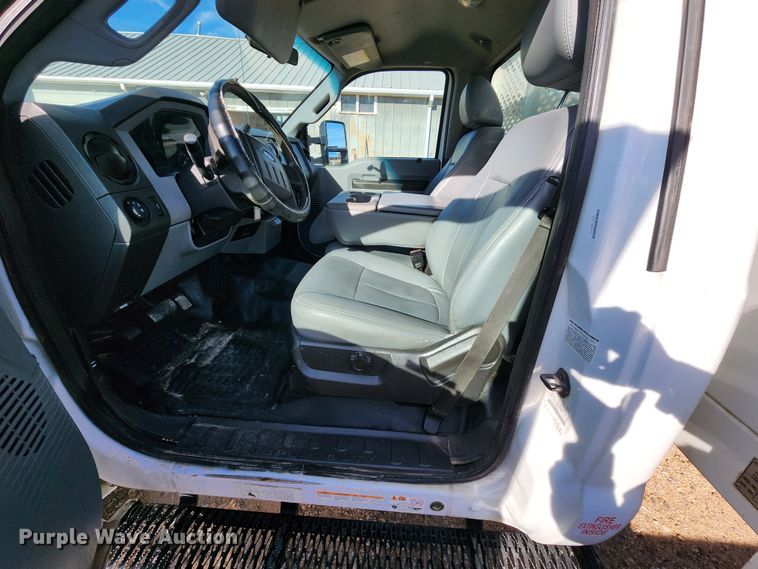 image for item KC9712 2012 Ford F450 Super Duty  flatbed truck