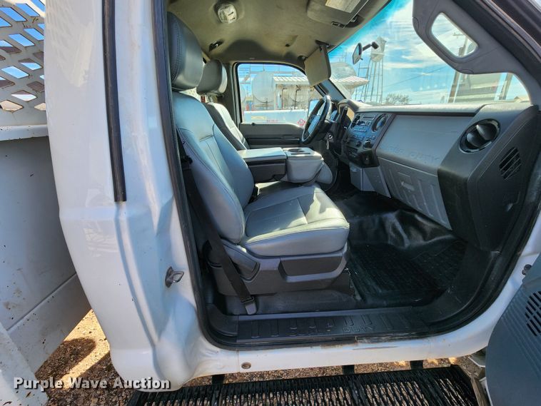 image for item KC9712 2012 Ford F450 Super Duty  flatbed truck