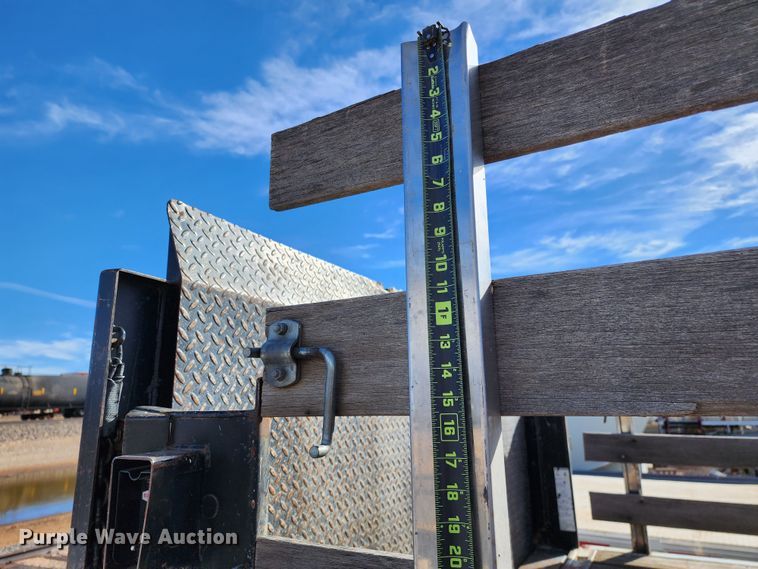 image for item KC9712 2012 Ford F450 Super Duty  flatbed truck