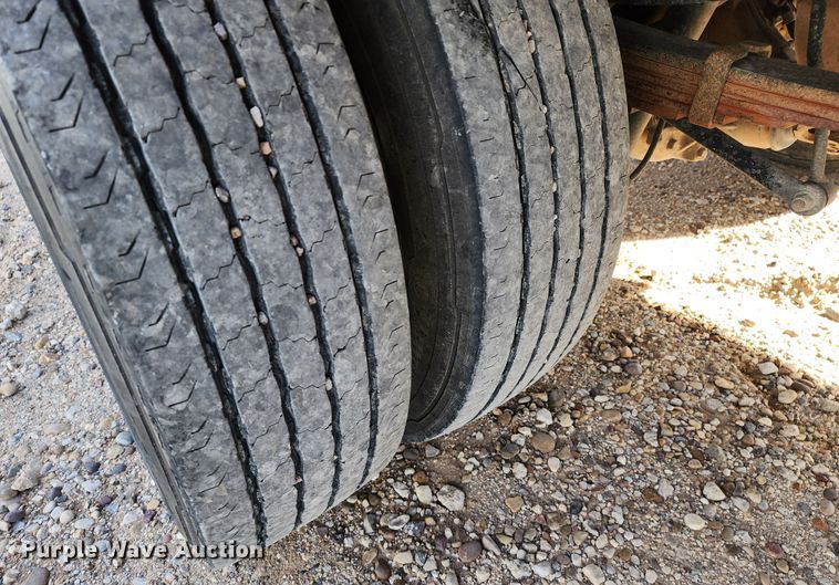 image for item KC9712 2012 Ford F450 Super Duty  flatbed truck