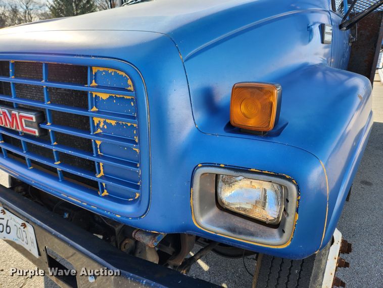 image for item KT9478 1999 GMC C6500  dump flatbed truck