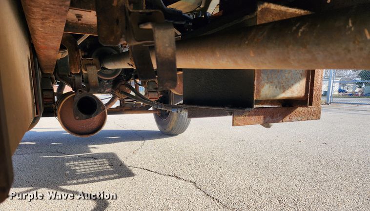 image for item KT9478 1999 GMC C6500  dump flatbed truck