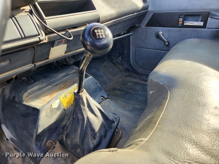 image for item KT9478 1999 GMC C6500  dump flatbed truck