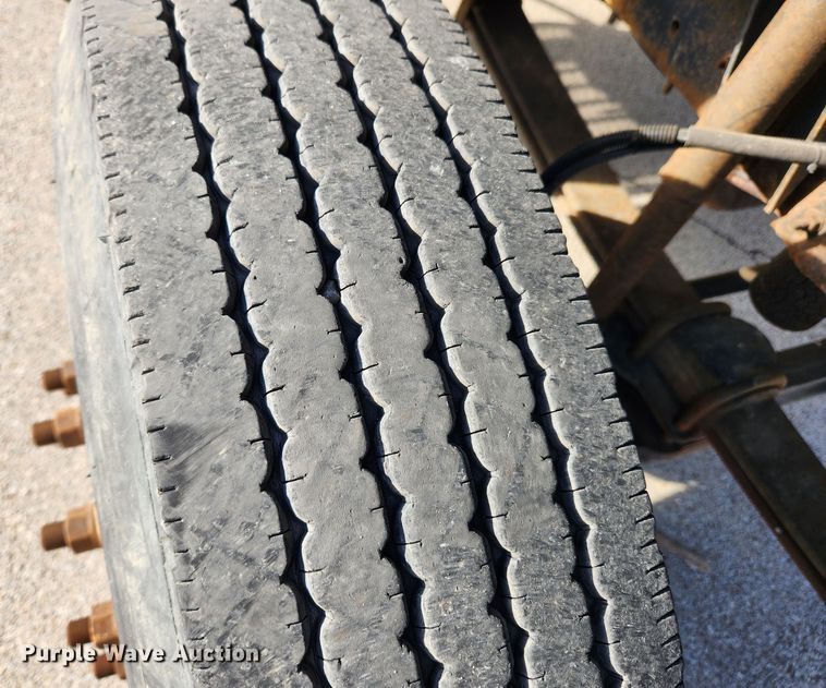 image for item KT9478 1999 GMC C6500  dump flatbed truck