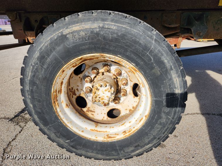 image for item KT9478 1999 GMC C6500  dump flatbed truck