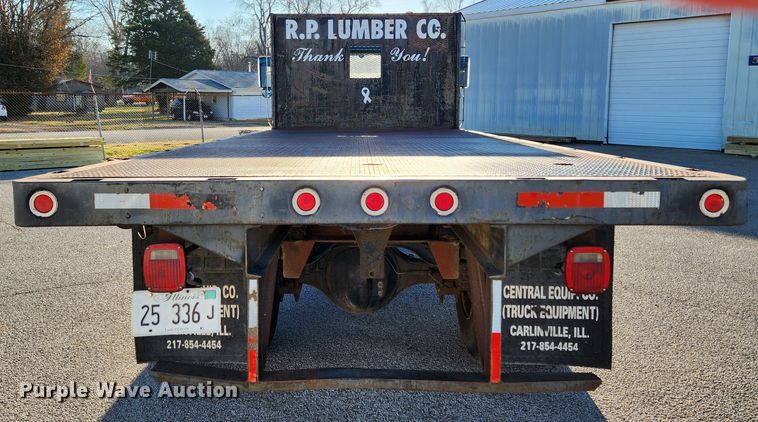 image for item KT9480 1998 International 4700  dump flatbed truck