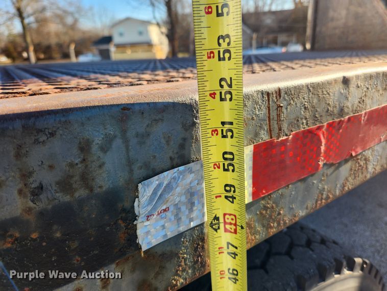 image for item KT9480 1998 International 4700  dump flatbed truck