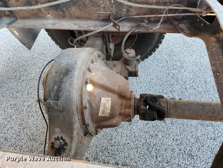 image for item KT9480 1998 International 4700  dump flatbed truck