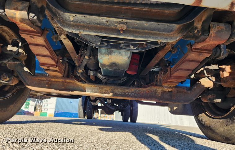 image for item KT9480 1998 International 4700  dump flatbed truck