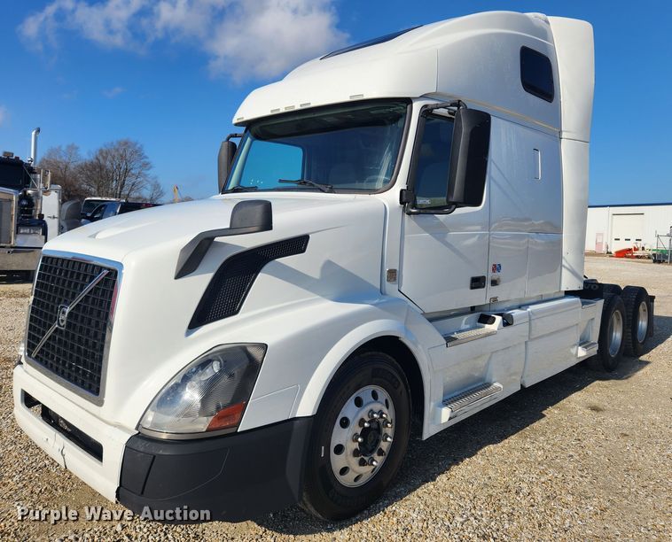 image for item KT9503 2016 Volvo VNL  semi truck