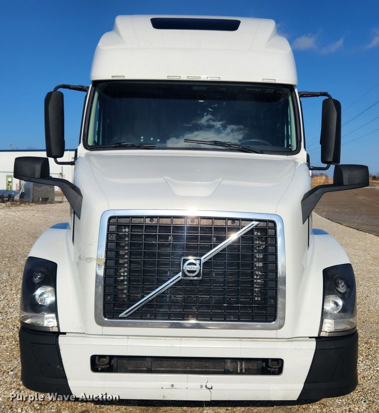 image for item KT9503 2016 Volvo VNL  semi truck