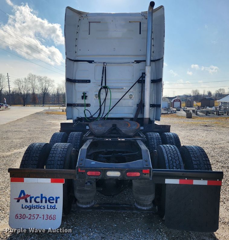 image for item KT9503 2016 Volvo VNL  semi truck