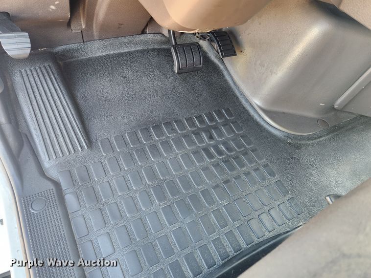 image for item KT9503 2016 Volvo VNL  semi truck