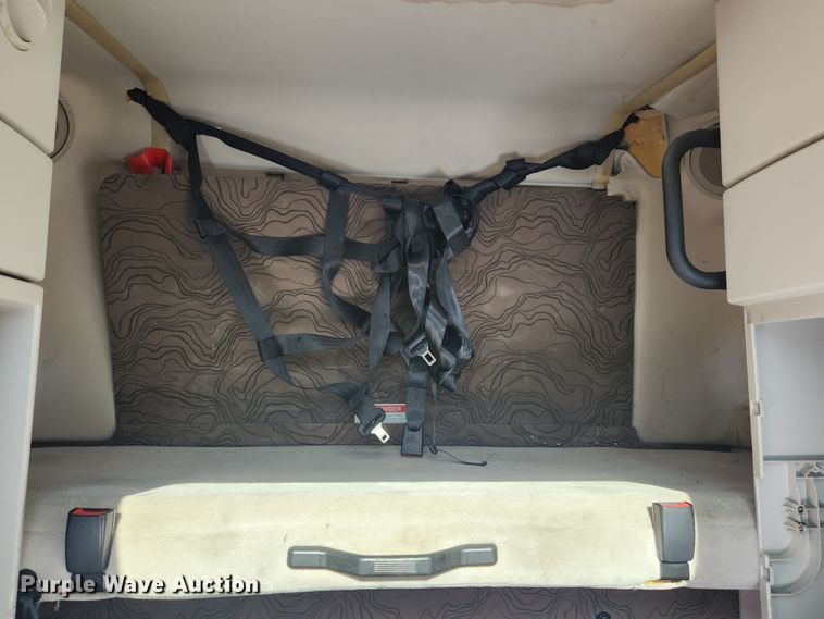 image for item KT9503 2016 Volvo VNL  semi truck