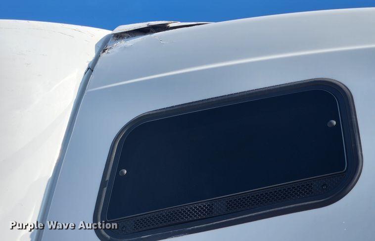 image for item KT9503 2016 Volvo VNL  semi truck