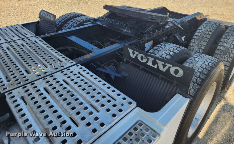 image for item KT9503 2016 Volvo VNL  semi truck