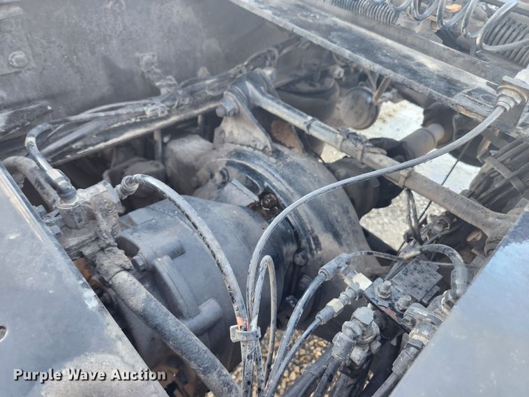 image for item KT9503 2016 Volvo VNL  semi truck