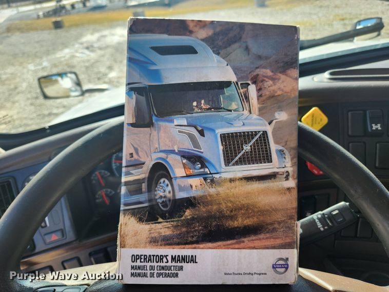 image for item KT9503 2016 Volvo VNL  semi truck