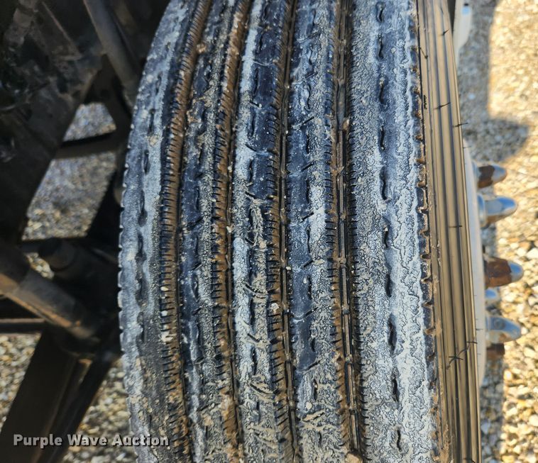 image for item KT9503 2016 Volvo VNL  semi truck