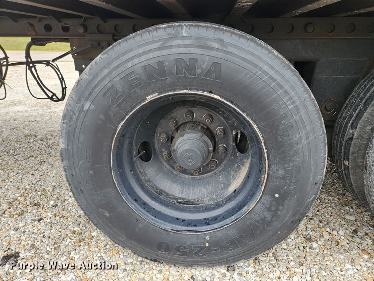 image for item KT9514 2005 Wabash  dry van trailer