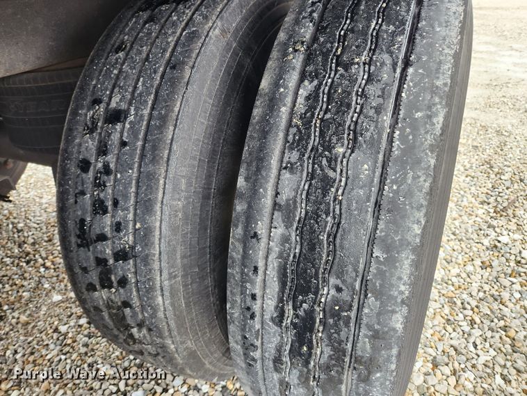 image for item KT9514 2005 Wabash  dry van trailer