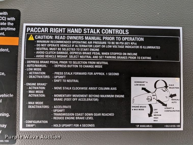 image for item LP9149 2019 Peterbilt 579 semi truck