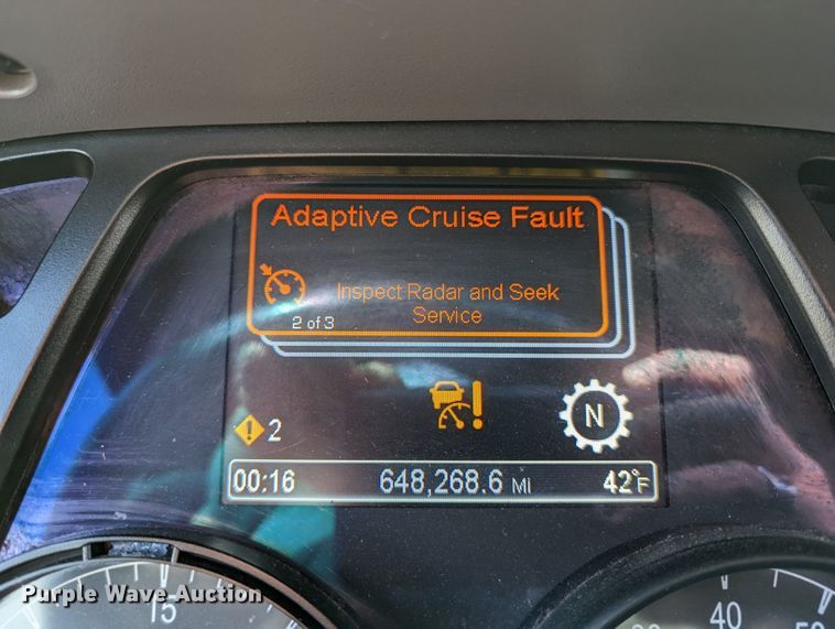 image for item LP9150 2017 Peterbilt 579 semi truck