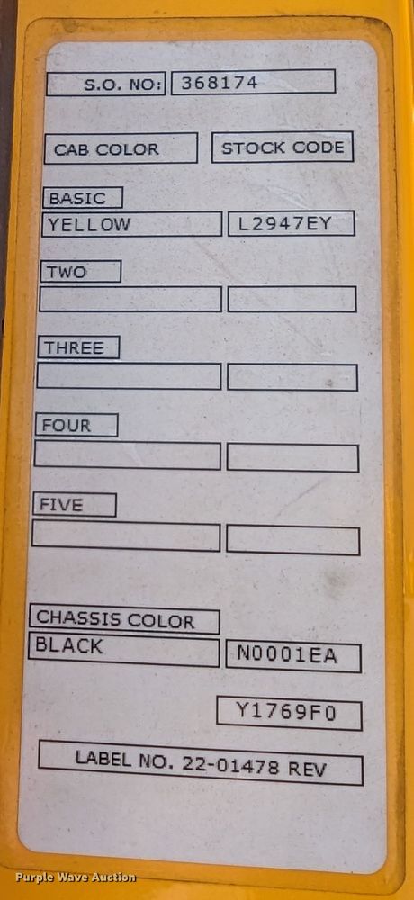 image for item LP9150 2017 Peterbilt 579 semi truck