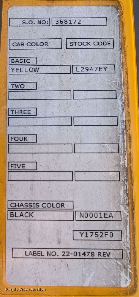 image for item LP9151 2016 Peterbilt 579 semi truck