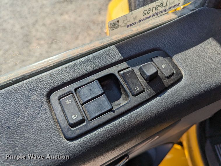 image for item LP9152 2016 Peterbilt 579 semi truck