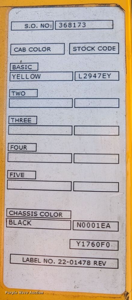 image for item LP9152 2016 Peterbilt 579 semi truck