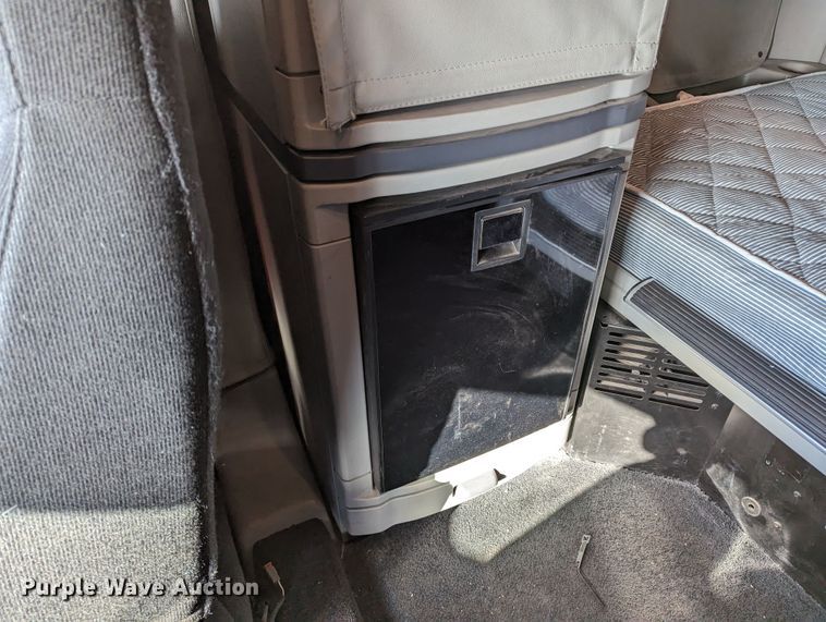 image for item LP9153 2018 Peterbilt 579  semi truck