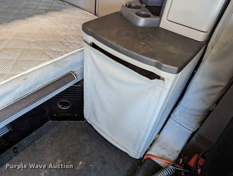 image for item LP9153 2018 Peterbilt 579  semi truck