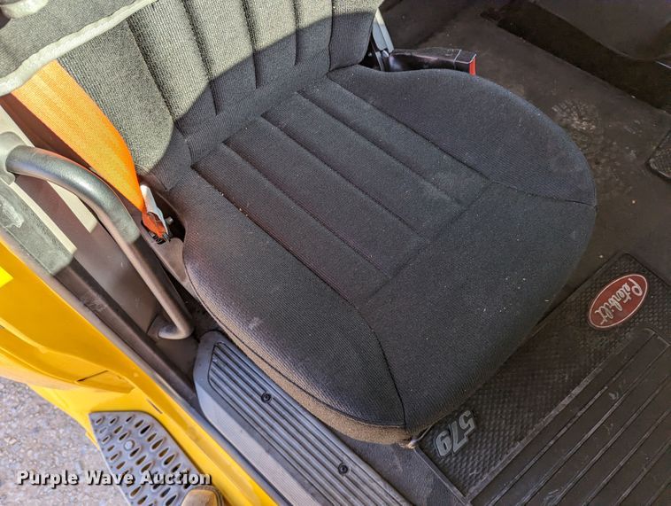 image for item LP9153 2018 Peterbilt 579  semi truck