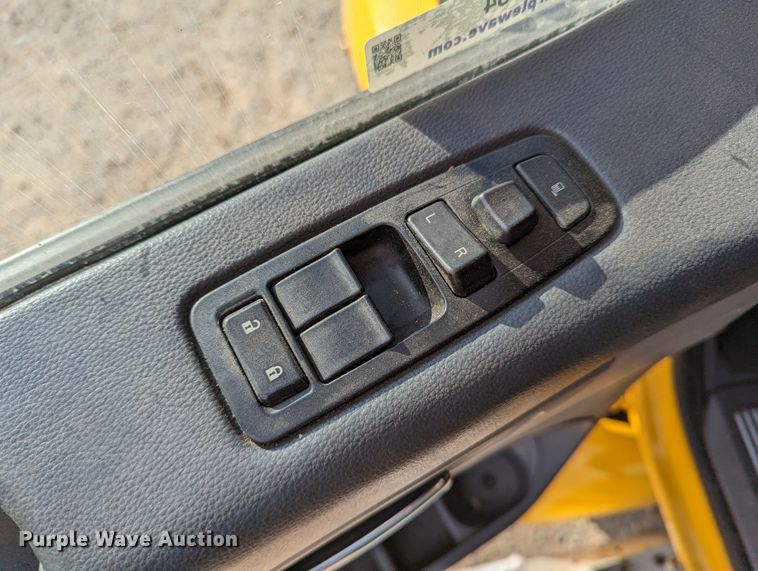 image for item LP9154 2016 Peterbilt 579 semi truck