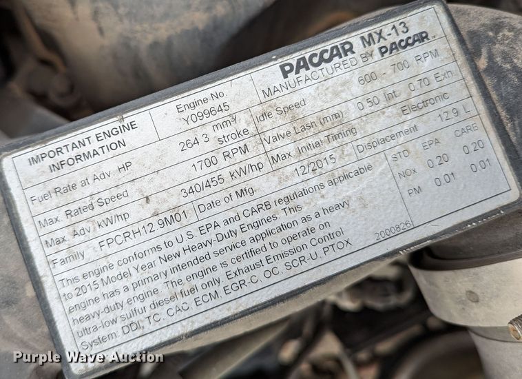 image for item LP9154 2016 Peterbilt 579 semi truck