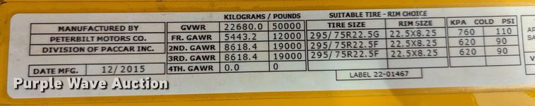 image for item LP9154 2016 Peterbilt 579 semi truck