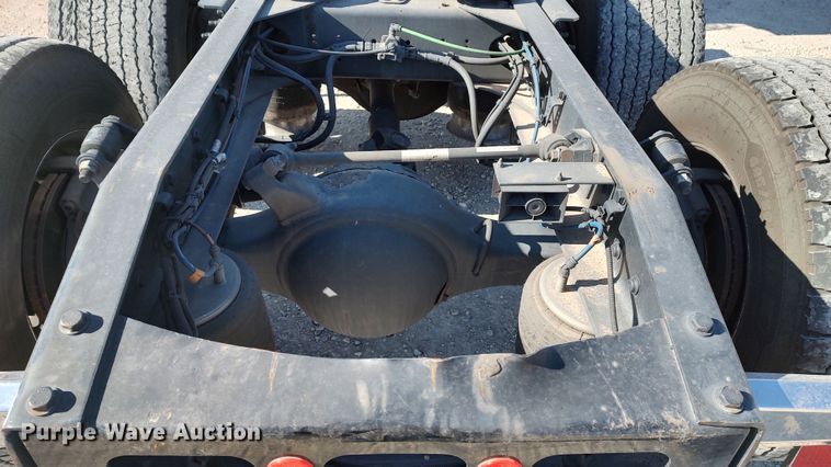 image for item LP9155 2018 Freightliner Cascadia 125 semi truck