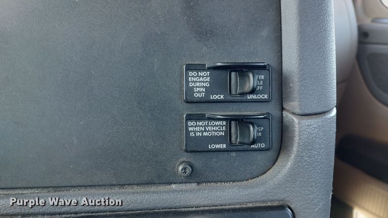 image for item LP9155 2018 Freightliner Cascadia 125 semi truck