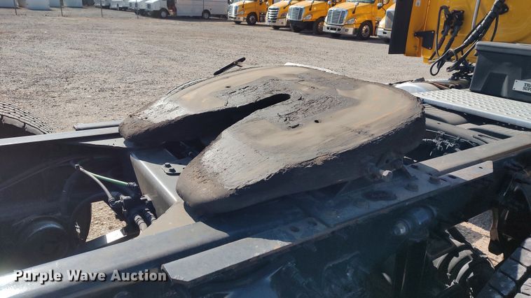 image for item LP9158 2018 Freightliner Cascadia 125 semi truck